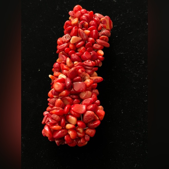 RED CORAL CHIPS BRACELET - Picture 3 of 3